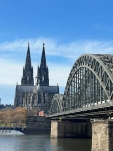 Hohenzollern Bridge: 
